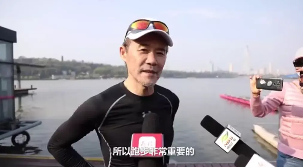 黄磊马拉松_吴磊马拉松_黄磊马拉松