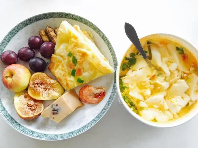 晚上有氧运动吃饭前还是吃饭后_有氧运动后晚餐吃什么_有氧运动后吃晚饭
