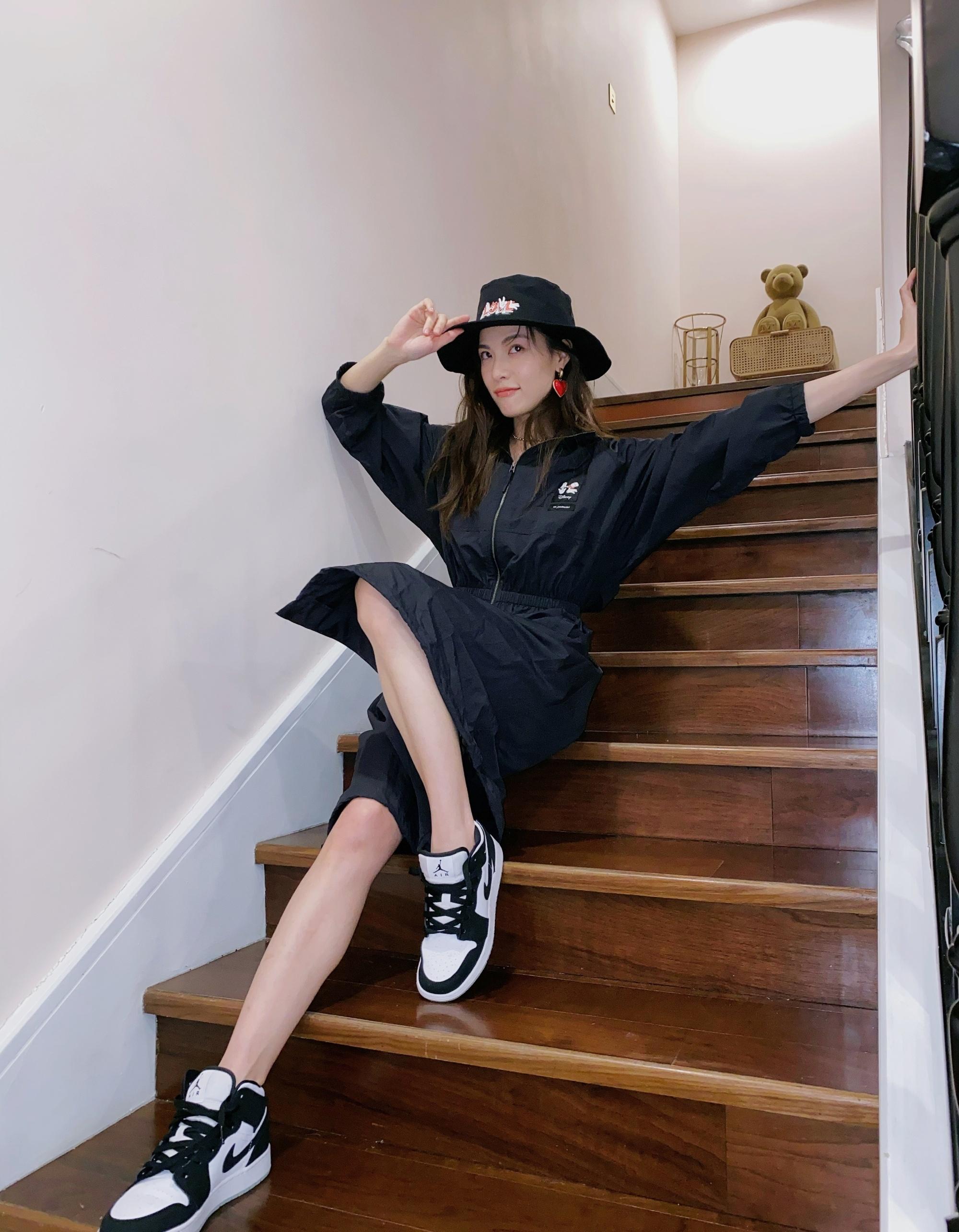 女的健身房穿什么衣服_女生运动上衣健身房_女生健身上衣叫什么