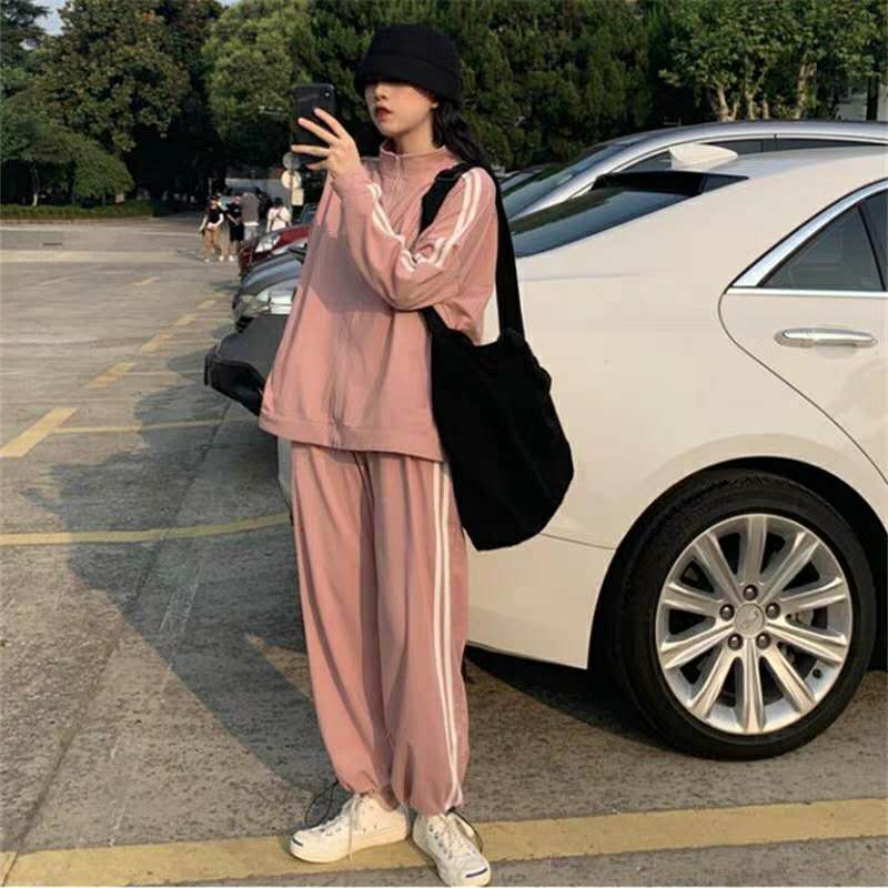 女生在健身房的穿搭_女人健身衣服_女生运动上衣健身房