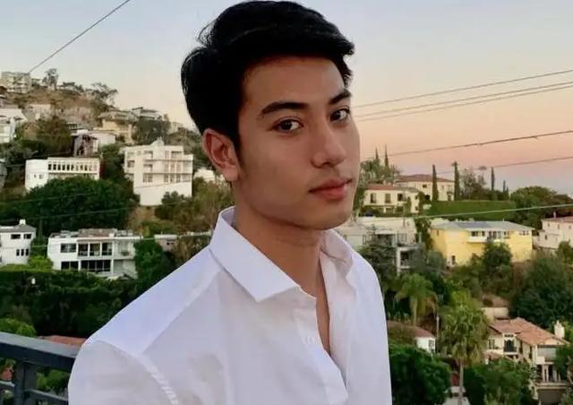 泰国男明星都健身_泰国健身男神_泰国女星健身